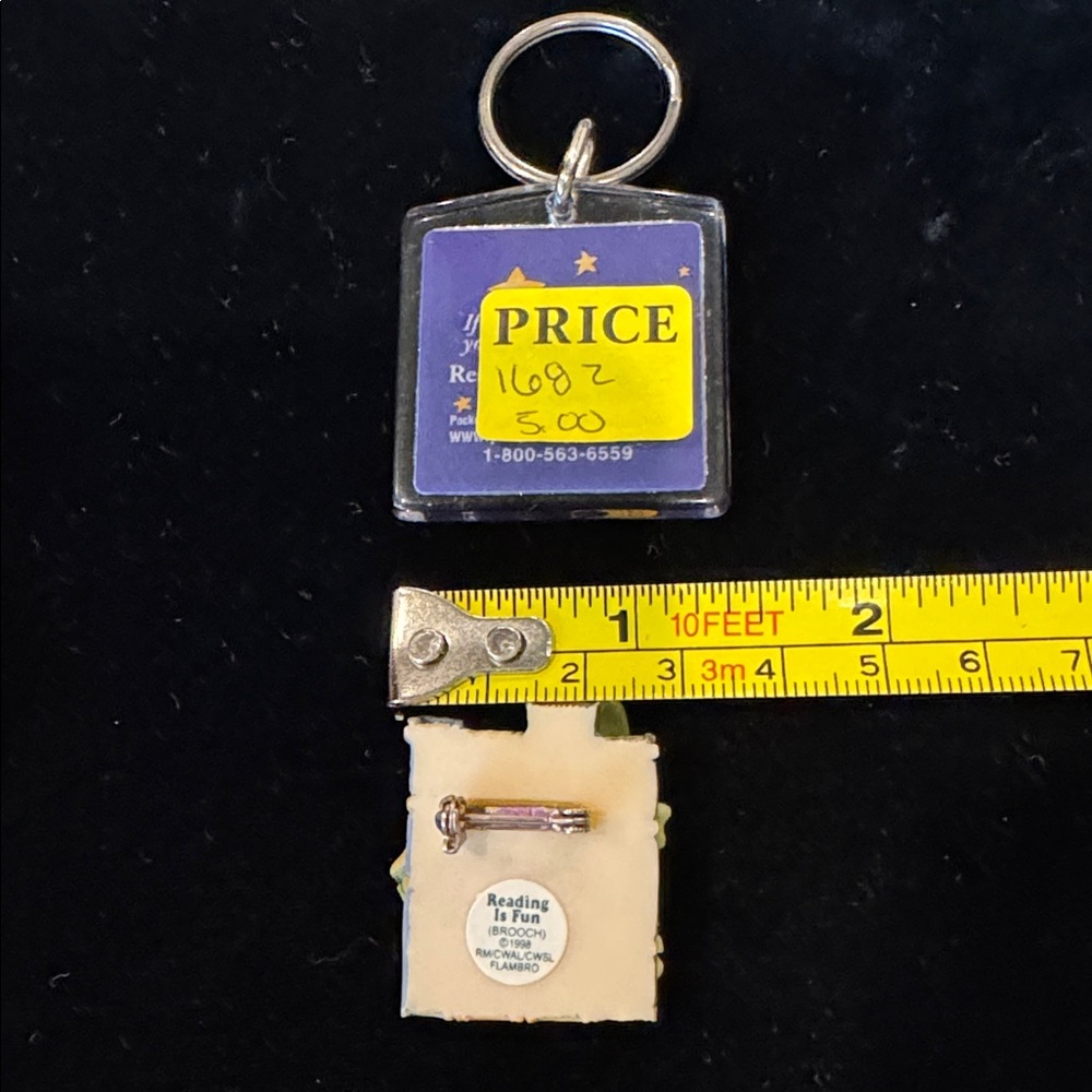 Lot of 3 Pocket Dragon Keychains, “Favorite Book” Brooch & a Dragon Eye Keychain - Picture 5 of 7